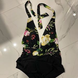 CupShe One piece Swimwear NWT
